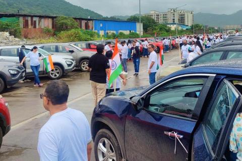 130 Tata Harrier owners come together to set a new world record