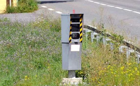 New cameras that fine drivers for harsh braking could be rolled out across UK