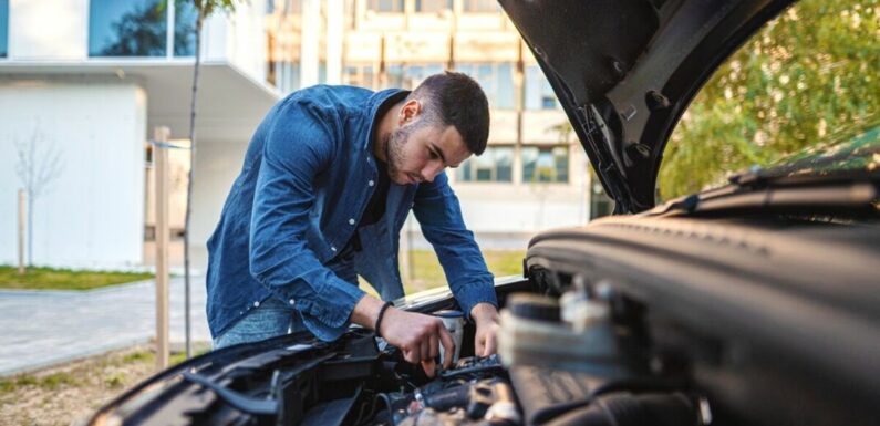 Expert reveals the key to saving money on your car this winter
