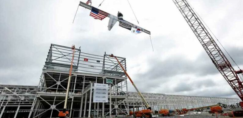 GM’s Ultium Cells Plant In Tennessee Delayed Until 2024